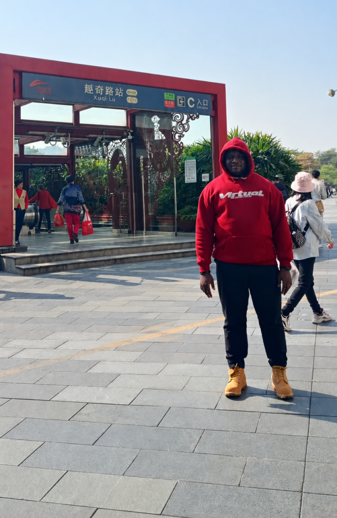 ROB SERVICES CEO IN CHINA SHENZEN